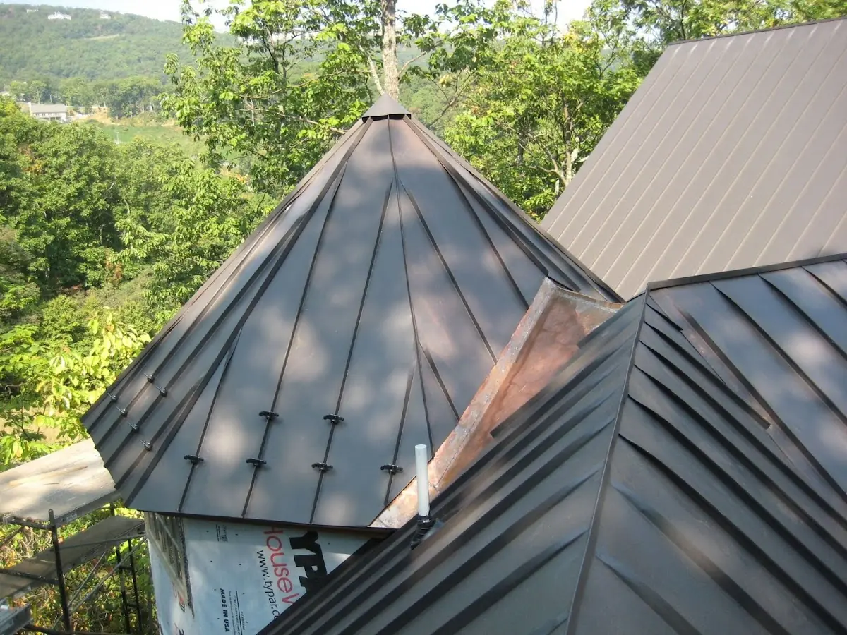 Professional Roof Tarp Installation by Craftsman Roofing in Leander